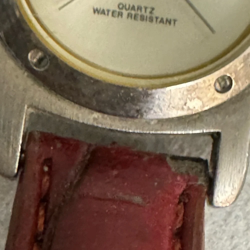 Mondu Japan Silver Dial Diamond Watch